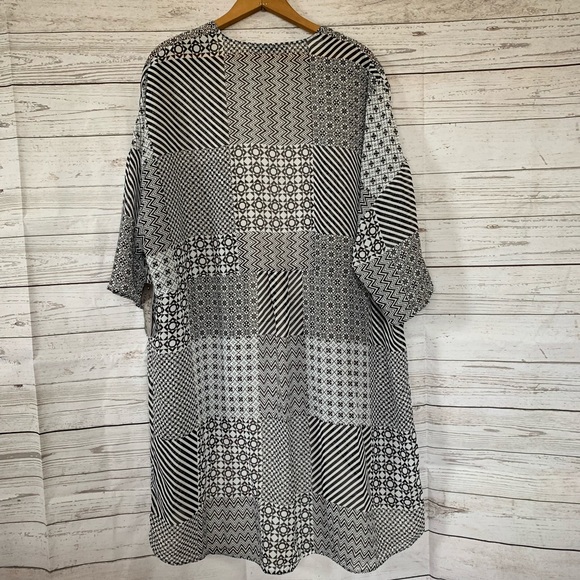 Ruff Hewn Cover up shawl NWT - Picture 4 of 5